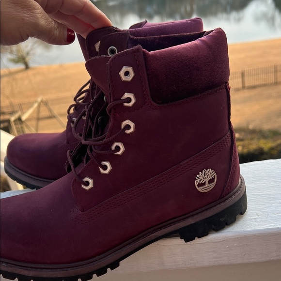 Limited Edition Burgandy Velvet Timberland Boots women's size 9 - Picture 4 of 11